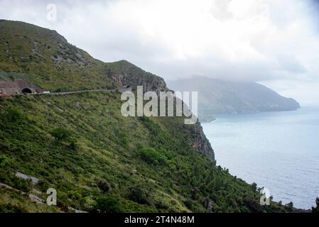 Staatsstraße 18 (SS18) - Italien Stockfoto