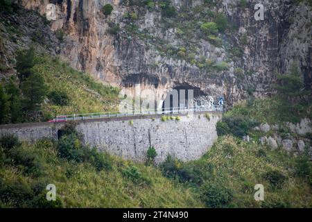 Staatsstraße 18 (SS18) - Italien Stockfoto