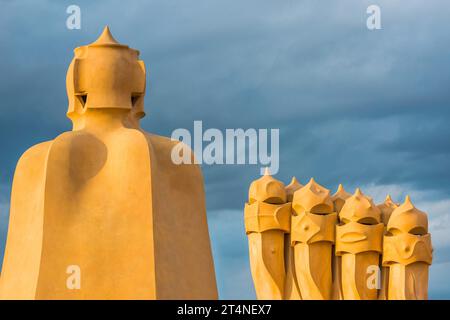 Skulpturen auf dem Dach der Casa Mila, Gaudi, Barcelona, Spanien Stockfoto