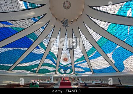 Catedral Metropolitana N. Sra. Aparecida oder Metropolitan Cathedral, Innenansicht, Brasilia, Distrito Federal, Brasilien Stockfoto