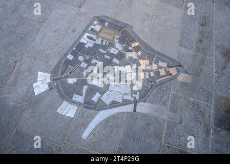 Karte des historischen Zentrums von Vic an einer Stadtstraße (Osona, Barcelona, Katalonien, Spanien) ESP: MAPA del Centro histórico de Vic en una calle. España Stockfoto