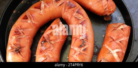 Ein Ring Lyon-Wurst vom Grill Stockfoto