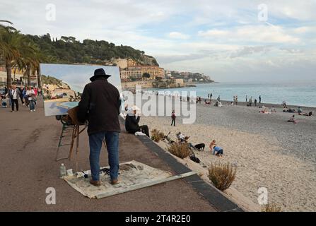 Künstler auf der Promenade des Anglais in Nizza Stockfoto