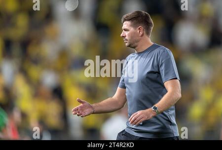 Steven Gerrard, Head Coach des Al Ettifaq FC während des 16. Runde des SAFF Saudi Arabien KingÕs Cup 2023-24 zwischen Al Nassr FC und Al Ettifaq FC im Al Awwal Park Stadium am 31. Oktober 2023 in Riad, Saudi Arabien. Foto von Victor Fraile / Power Sport Images Stockfoto