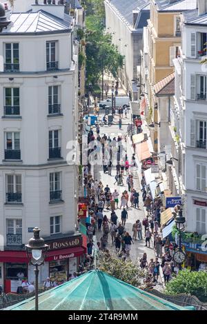 Rue de Steinkerque ab Square Louise Michel, Montmartre, Paris, Île-de-France, Frankreich Stockfoto