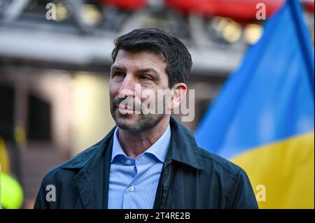 Nicht exklusiv: LVIV, UKRAINE - 30. OKTOBER 2023 - Außerordentlicher und bevollmächtigter Botschafter der Republik Österreich in der Ukraine, Arad Benko Stockfoto