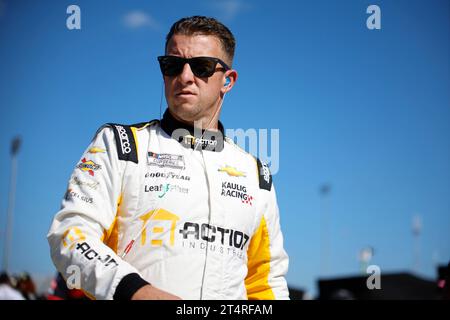 Ridgeway, VA, USA. Oktober 2023. AJ Allmendinger (16), Fahrer der NASCAR Cup Series, macht sich bereit für den Xfinity 500 auf dem Martinsville Speedway in Ridgeway VA zu trainieren. (Credit Image: © Stephen A Arce Grindstone Media/ASP) NUR REDAKTIONELLE VERWENDUNG! Nicht für kommerzielle ZWECKE! Stockfoto