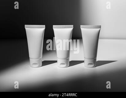 Creme Tubes Reihe, Kosmetikbehälter, Hautpflegeprodukte Mockup Stockfoto