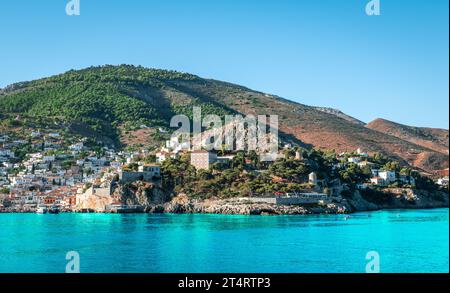 Panoramablick auf die Stadt Hydra auf Hydra Island, Griechenland. Stockfoto