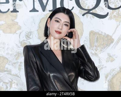 Seoul, Südkorea. November 2023. Die japanische Schauspielerin und Model Ayaka Miyoshi nimmt am 1. November 2023 am Alexander McQueen Photocall Event in Seoul Teil. (Foto: Lee Young-HO/SIPA USA) Credit: SIPA USA/Alamy Live News Stockfoto
