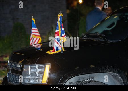 London, Großbritannien. November 2023. US-Vizepräsidentin Kamala Harris und Premierminister Rishi Sunak treffen sich in der Downing Street, Vizepräsident Harris besucht Großbritannien, um eine wichtige politische Rede über künstliche Intelligenz (KI) zu halten und am KI-Sicherheitsgipfel 2023 teilzunehmen. Credit: Ian Davidson/Alamy Live News Stockfoto