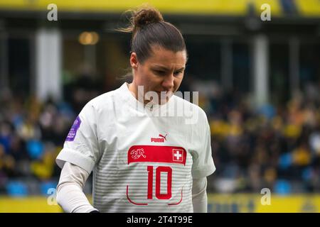 Göteborg, Schweden. Oktober 2023. Ramona Bachmann (10) aus der Schweiz wurde während des Spiels der UEFA Nations League zwischen Schweden und der Schweiz bei Gamla Ullevi in Göteborg gesehen. (Foto: Gonzales Photo - Amanda Persson). Stockfoto