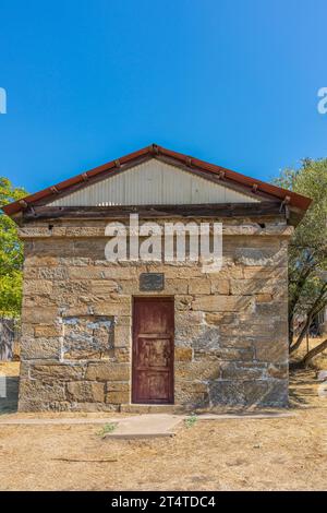 Historisches Hornitos Gefängnis um 1849, Hornitos, Kalifornien. Das Gebäude beherbergt heute das historische Gefängnismuseum. Eine der berühmtesten Städte des Goldrausches. Stockfoto