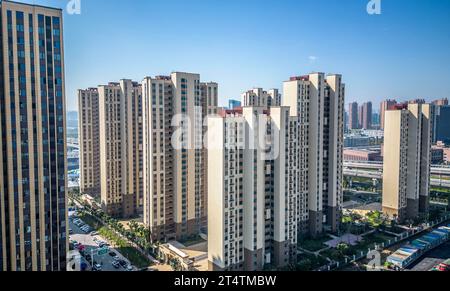 HEFEI, CHINA - 1. NOVEMBER 2023 - Foto vom 1. November 2023 zeigt das abgeschlossene Wohnprojekt in Hefei, Provinz Anhui, China. Stockfoto