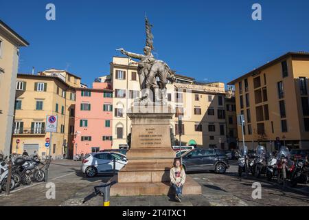 Florenz, Italien: Das Denkmal der Piazza Mentana in Florenz, der Hauptstadt der Toskana in Italien. Stockfoto