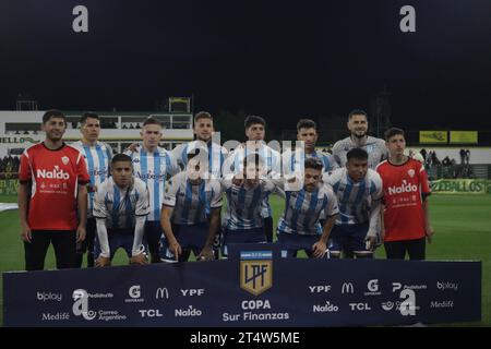 Florencio Varela, Argentinien, 1. November 2023. Racing Club Team während des Spiels zwischen Defensa y Justicia und Racing Club. Quelle: Fabideciria. Stockfoto