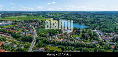 Aus der Vogelperspektive nach Buxheim, einem Dorf bei Memmingen in der Donau-Iller-Region im bayerischen Teil des oberschwabens Stockfoto