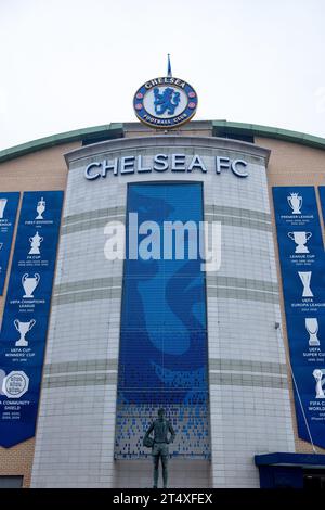 LONDON, 12. OKTOBER 2023: Stamford Bridge, Heimstadion des Chelsea Football Club an der Fulham Road im Südwesten Londons Stockfoto