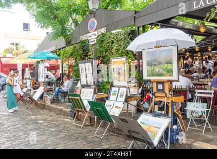 Künstler-Stände in Montmartre, Place du Tertre, Paris, Île-de-France, Frankreich Stockfoto