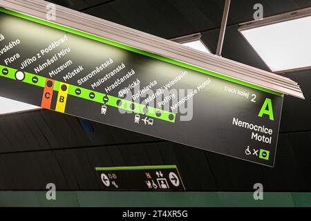 Prag, Tschechische Republik. November 2023. Die rekonstruierte U-Bahn-Station Jiriho z Podebrad wurde am 2. November 2023 in Prag in Betrieb genommen. Quelle: VIT Simanek/CTK Photo/Alamy Live News Stockfoto