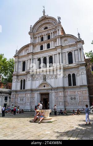 Fassade der Chiesa di San Zaccaria am Campo San Zaccaria in Venedig, Region Veneto, Italien Stockfoto