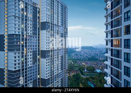 Blick aus der Vogelperspektive auf die Luxuswohnung im Desa Parkcity Kuala Lumpur Stockfoto