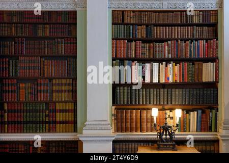 Innenansicht, Old Library, Harewood House, Harewood, England, Großbritannien Stockfoto