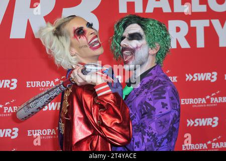 SWR 3 - Halloween-Party. Marc Terenzi und Verena Kerth anläßlich der SWR 3 - Halloween-Party am 31.10.2023 im Europapark Rust. 20231031MWI106302 *** SWR 3 Halloween Party Marc Terenzi und Verena Kerth anlässlich der SWR 3 Halloween Party am 31 10 2023 im Europapark Rust 20231031MWI106302 Credit: Imago/Alamy Live News Stockfoto