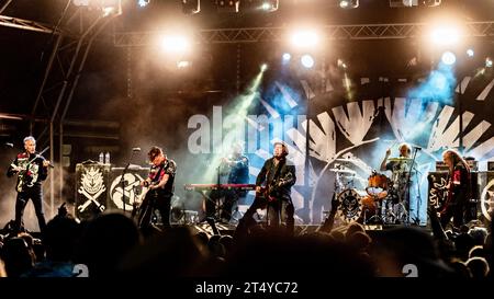 Levellers auf der Hauptbühne beim Sign of the Times Festival im Juni 2023 Stockfoto