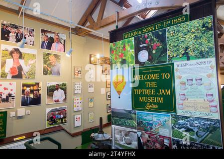 Innenanzeige von Werkzeugen, Arbeitsgeräten, Informationen. Jam Museum, Wilkin & Sons Limited, Hersteller von Konserven seit 1885, Tiptree, Essex, Großbritannien (136) Stockfoto