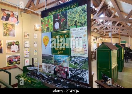 Innenanzeige von Werkzeugen, Arbeitsgeräten, Informationen. Jam Museum, Wilkin & Sons Limited, Hersteller von Konserven seit 1885, Tiptree, Essex, Großbritannien (136) Stockfoto