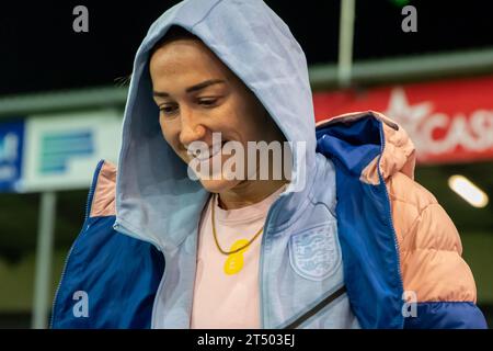 Leuven, Belgien. 31. Oktober 2023. Leuven, Belgien, 31. Oktober 2023: Ein Porträt von Lucy Bronze (2. England) vor dem Spiel der UEFA Nations League zwischen Belgien und Belgien im King Power-Stadion den Dreef in Leuven, Belgien. (Leiting Gao/SPP) Credit: SPP Sport Press Photo. /Alamy Live News Stockfoto