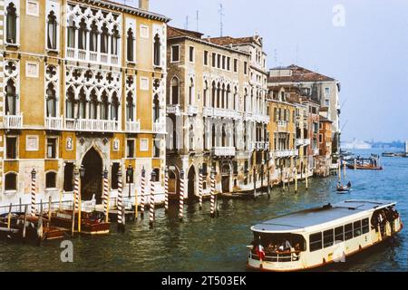 April 1983, Grand Canal Venice von Transparenzfilm Scan. Stockfoto