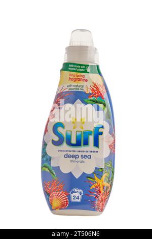 Mansfield,Nottingham,Vereinigtes Königreich:Studio-Produktbild einer Flasche Surf Waschmittel,Surf gehört und produziert von Unilever. Stockfoto