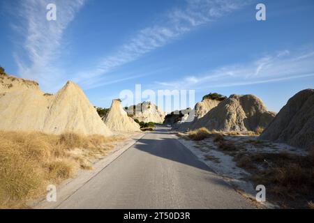 Gully-Formationen in der Nähe von Aliano, Basilicata, Italien Stockfoto