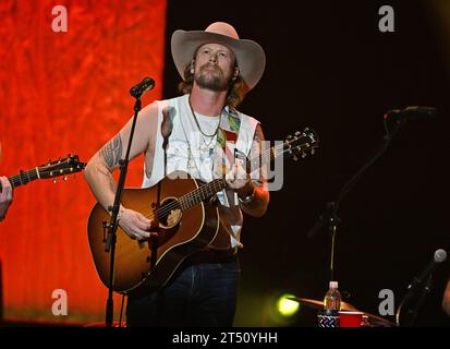 HOLLYWOOD FL - 1. NOVEMBER: Brian Kelley tritt am 1. NOVEMBER 2023 im Seminole Hard Rock Hotel & Casino in Hollywood auf. Copyright: Xmpi04/MediaPunchx Credit: Imago/Alamy Live News Stockfoto