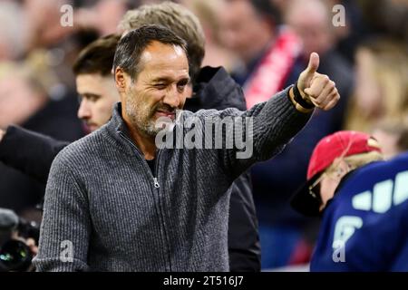 AMSTERDAM - Ajax Interimstrainer John va't Schip während des niederländischen Eredivisie-Spiels zwischen Ajax Amsterdam und dem FC Volendam in der Johan Cruijff Arena am 2. November 2023 in Amsterdam. ANP OLAF KRAAK Stockfoto