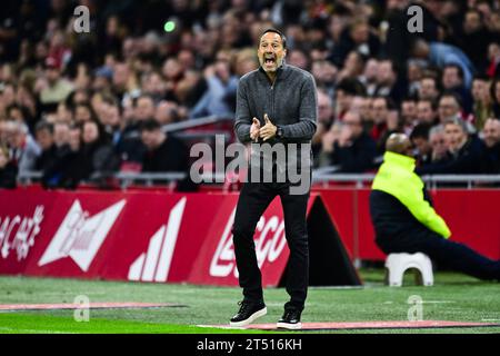 AMSTERDAM - Ajax Interimstrainer John va't Schip während des niederländischen Eredivisie-Spiels zwischen Ajax Amsterdam und dem FC Volendam in der Johan Cruijff Arena am 2. November 2023 in Amsterdam. ANP OLAF KRAAK Stockfoto