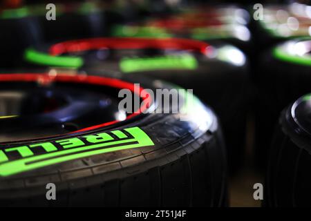 Sao Paulo, Brasilien. November 2023. Pirelli-Reifen. 02.11.2023. Formel-1-Weltmeisterschaft, Rd 21, Großer Preis Brasiliens, Sao Paulo, Brasilien, Vorbereitungstag. Das Foto sollte lauten: XPB/Press Association Images. Quelle: XPB Images Ltd/Alamy Live News Stockfoto