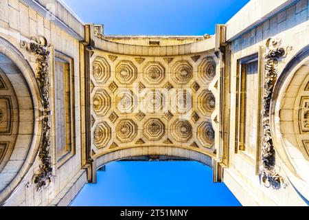 Caisson-Decke des Triumphbogens, Parc du Cinquantenaire, Brüssel, Belgien Stockfoto