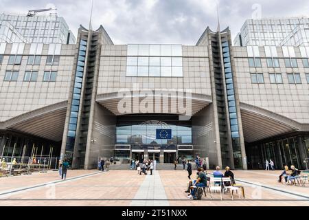 Vor dem Altiero Spinelli-Gebäude, Agora Simone Veil, Espace Léopold, Europen-Parlament, Europäisches Viertel, Brüssel, Belgien Stockfoto