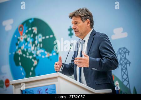 Reise des Bundeswirtschaftsministers und Vizekanzlers Robert Habeck vom 25. Bis 27. 10. 2023 nach dem Treffen von Ankara mit Energieminister Bayraktar im Rohstoffministerium - Eröffnung des Türkisch-Deutschen Energieforums Stockfoto