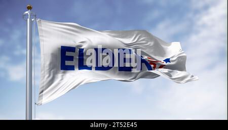 Jersey City, USA, 20. Oktober 2023: Larry Elder 2024 die Flagge des Präsidentschaftswahlkampfes winkt an einem klaren Tag. Illustrierendes redaktionelles 3D-Illustrationsrendering. 2024 Stockfoto