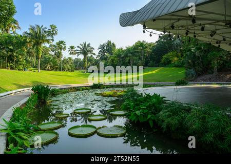 Die Shaw Foundation Symphony Stage am Symphony Lake, Singapur Botanic Gardens Stockfoto