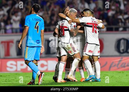 São Paulo (SP), 02. November 2023 - Fußball/São PAULO-CRUZEIRO - von São Paulo - Spiel zwischen São Paulo x Cruzeiro, gültig für die Runde 31a der brasilianischen Meisterschaft, ausgetragen im Morumbi Stadium, Südzone von São Paulo, dienstag Abend, 02. (Foto: Eduardo Carmim/Alamy Live News) Stockfoto