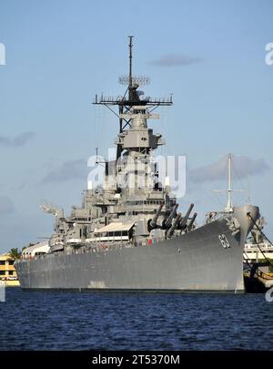 110715RI884-327 PEARL HARBOR (14. Juli 2011) das Battleship Missouri Memorial in der Joint Base Pearl Harbor-Hickam. Stockfoto