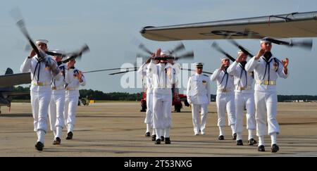 Hundertjahrfeier der Marinefliegerei, Zeremonienwache, führendes Bohrteam, Seeleute, U.S. Navy Stockfoto