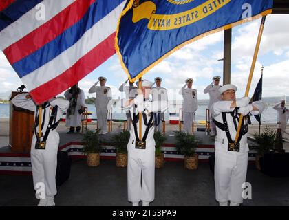 Zeremonienwache, Zeremonie des Kommandowechsels, Farben, Navy Region Hawaii, Parade, Seeleute Stockfoto