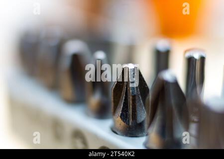 Schraubendreher-Bit Makrofokus mit Nahaufnahme Stockfoto