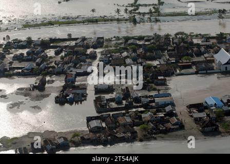 COMREL, KATASTROPHENHILFE, Nahrungsmittel, Haiti, Kearsarge, medizinisch, Entlastung Stockfoto